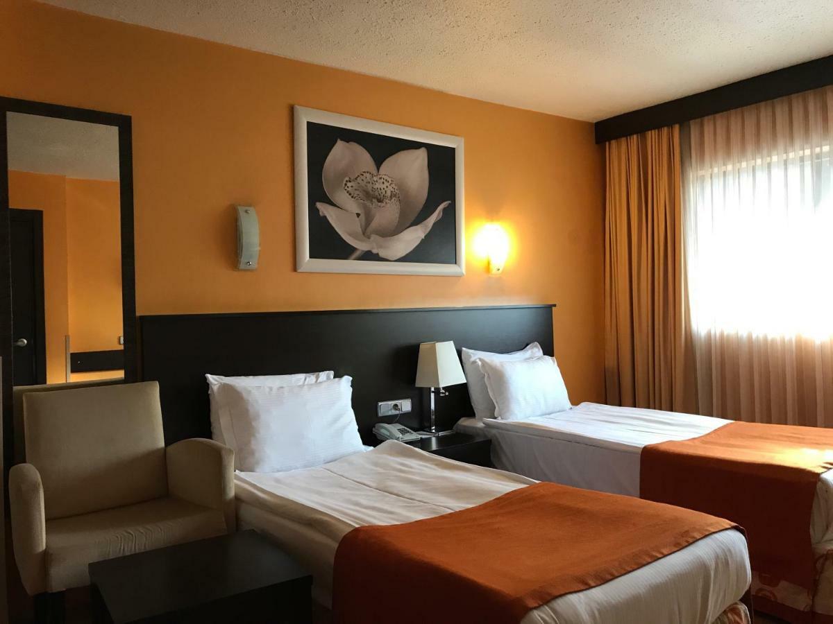 Mim Hotel Provincia di Istanbul Esterno foto